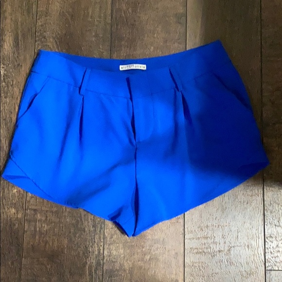 Shorts - Picture 1 of 3